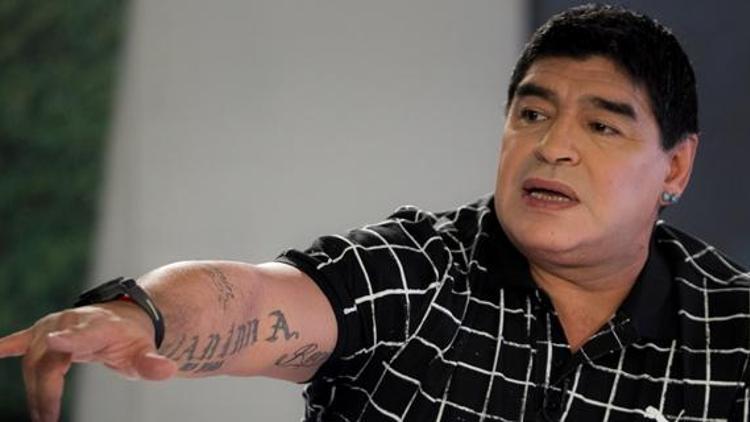 Ve Maradona imzayı attı