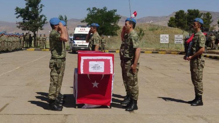 Şehit uzman onbaşı Hikmet Zenginin için Mardinde tören yapıldı