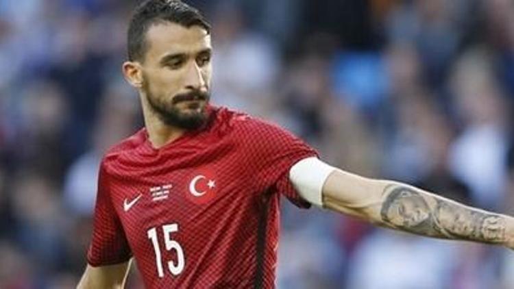A Milli Takımın yeni kaptanı Mehmet Topal