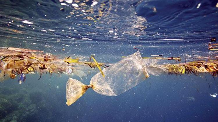 2050’de okyanuslardaki çöpler balıklardan fazla olacak