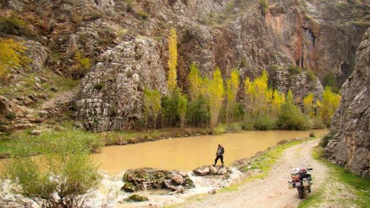 3 yılda 10 bin kilometre yolun envanterini çıkardı