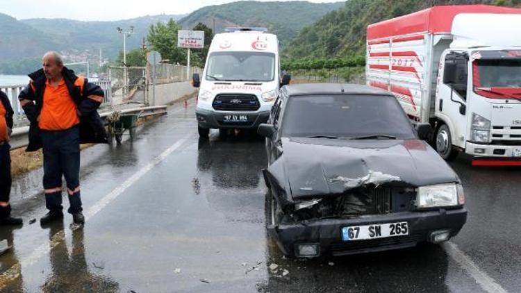 Zonguldakta iki otomobil çarpıştı: 1 yaralı