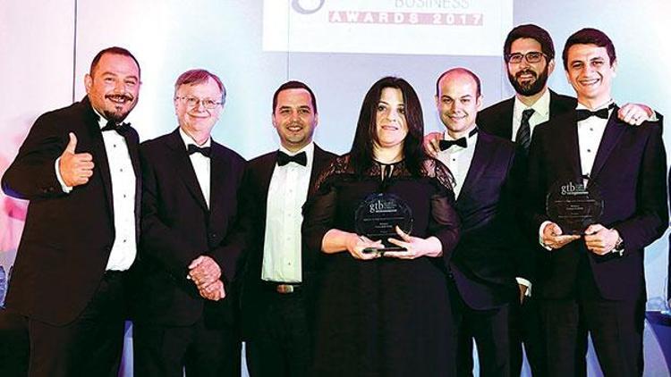 Turkcell’e Londra’dan 2 inovasyon ödülü