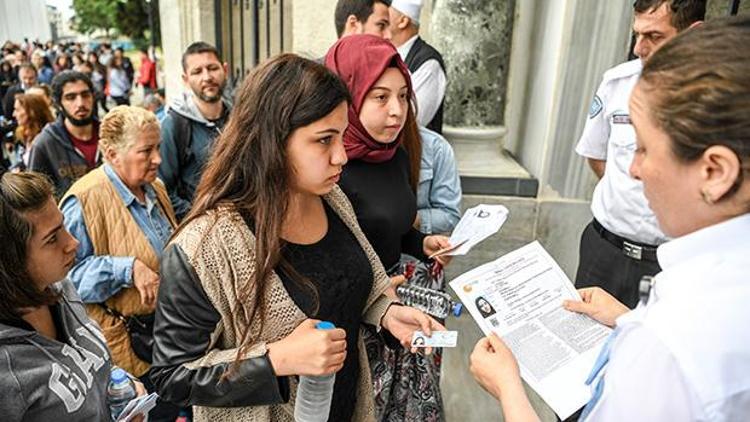 Adaylardan ‘açık uçlu soru’ yorumları