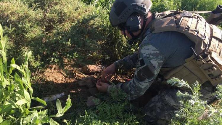 Helikopterlerin indiği alana tuzaklanan el yapımı patlayıcı SASlar tarafından imha edildi