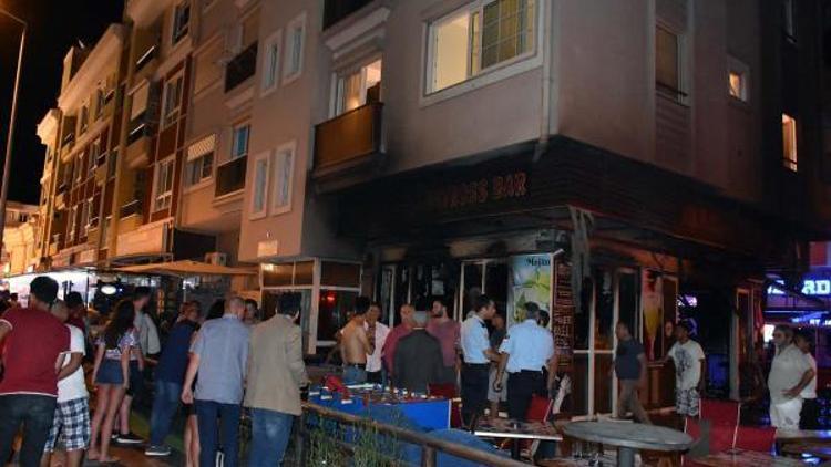 Marmariste yanan bar için turistler kampanya başlattı