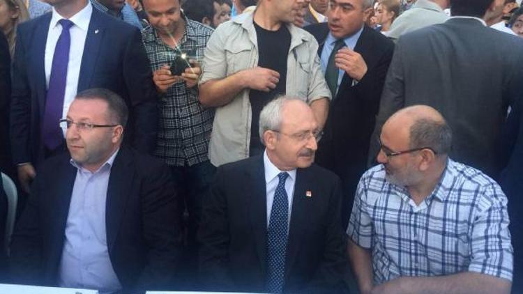 Kılıçdaroğlu Sancaktepede iftar programına katıldı
