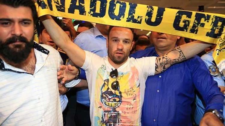 Fenerbahçe’nin yeni transferi Valbuena İstanbul’a geldi