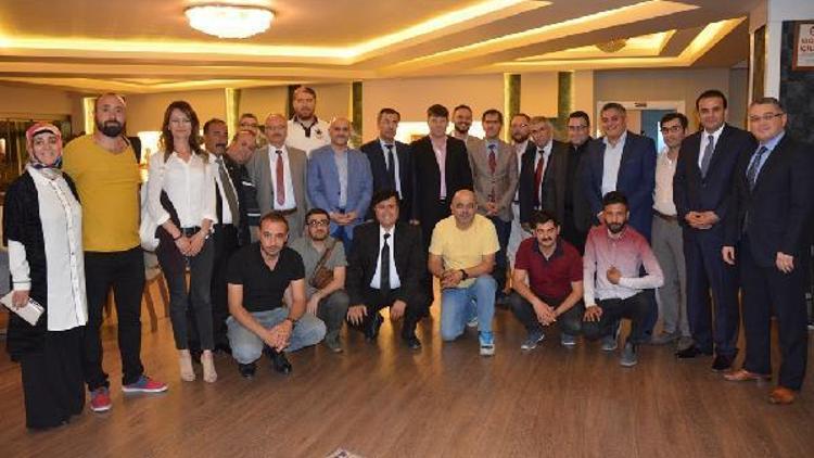 Niğde protokolü iftarda gazetecilerle buluştu