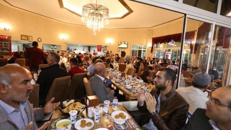 Şehit yakınları ve gaziler iftarda buluştu