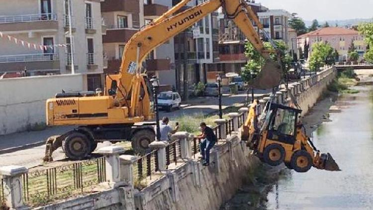 Yalova’da derelere yaz bakımı