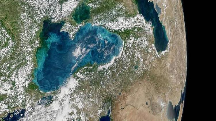 Karadeniz ve İstanbul boğazının turkuaz rengi uzaydan böyle görüntülendi