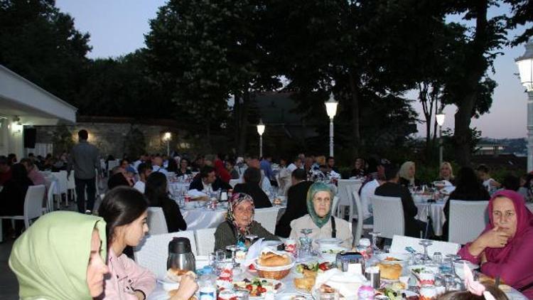 Şehit ve gazi aileleri Beykozda iftar sofrasında buluştu