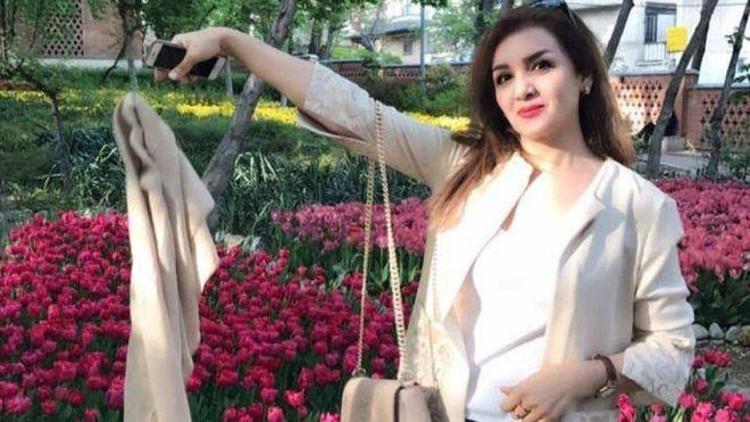 İranlı kadınlardan başörtüsü zorunluluğuna karşı sosyal medyada kampanya