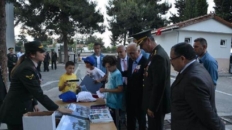 Samsun Valisi Şahin, jandarmada şehit aileleri ve gazilerle buluştu