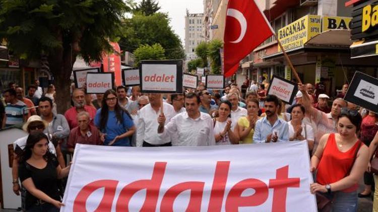 Mersinde CHPlilerden adalet yürüyüşü