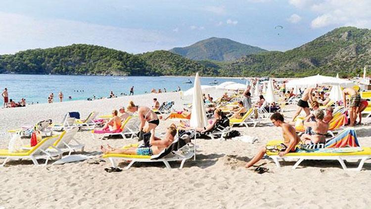 Turist artıyor, gelirler eriyor