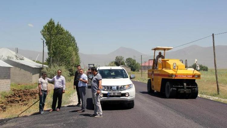 Muradiyede yol yapım çalışmaları