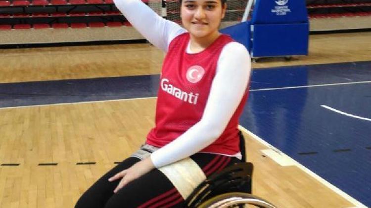 Meryem basketbolda Denizlinin gururu