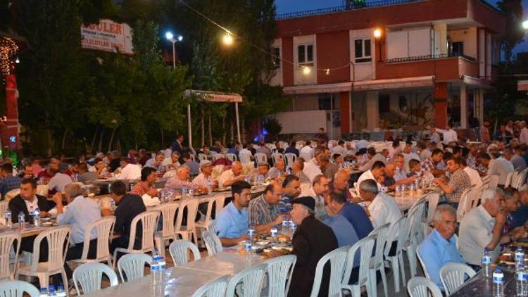 Besnide işadamından 1000 kişiye iftar