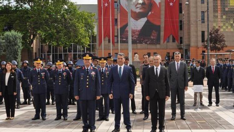 Atatürkün Eskişehire gelişinin yıldönümü kutlandı