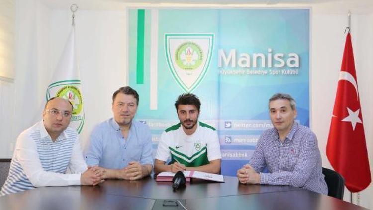 Manisa Büyükşehir Belediyespordan defansa takviye