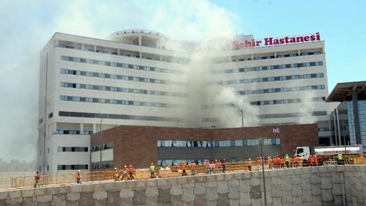 Adana Şehir Hastanesinde yangın (2)