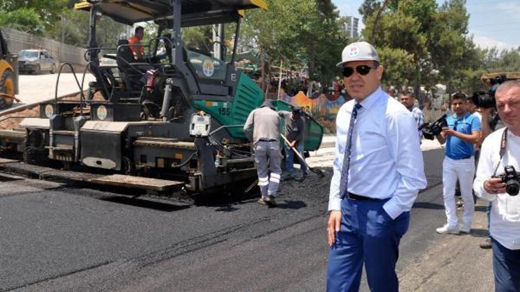 Adana Büyükşehir Belediye Başkanı MHPli Sözlüden eski Çevre Bakanı Sarıya eleştiri