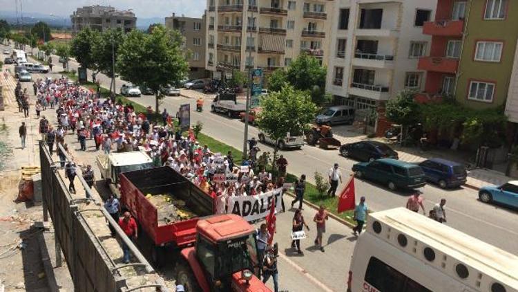 İzmirden başlayan CHPnin Adalet Yürüyüşü Somada devam etti (2)