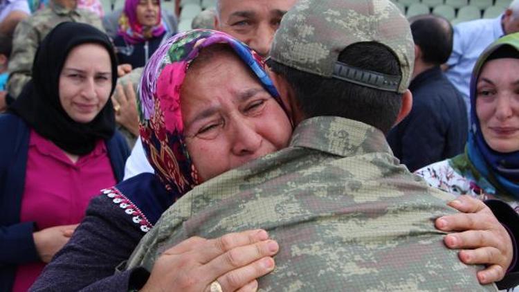 Acemi erlerin yemin töreninde duygu dolu anlar yaşandı