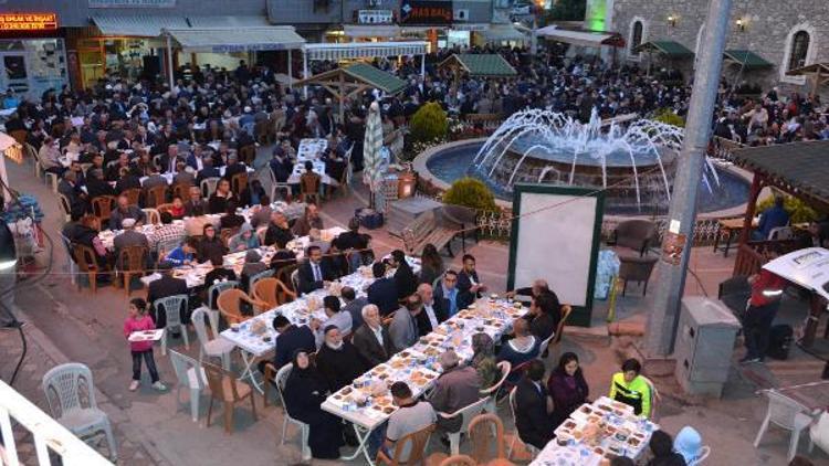 Zara halkı iftarda bir araya geldi