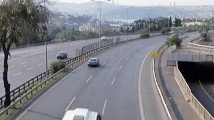 Son dakika... İstanbulda trafik yüzde 4e düştü... Bir yer hariç