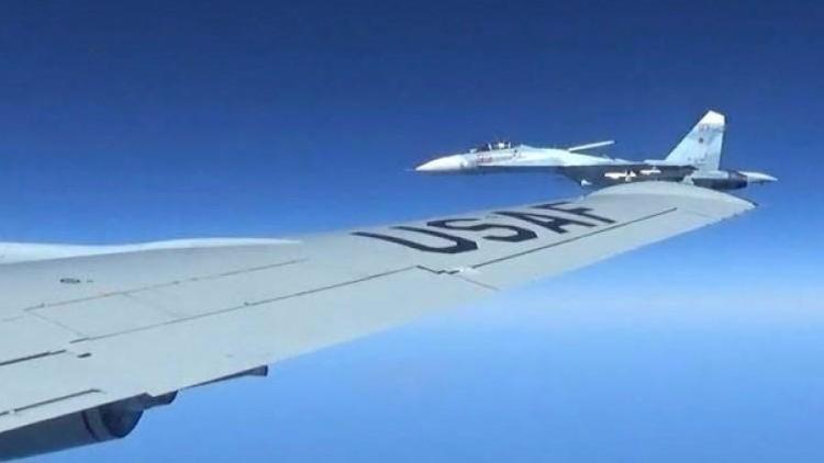 ABD ve Rus uçakları aşırı yaklaştı