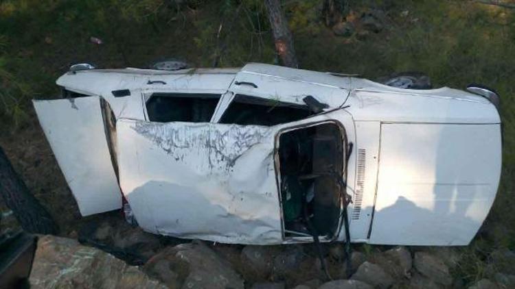 Trafik kazasında ölen firari er, toprağa verildi