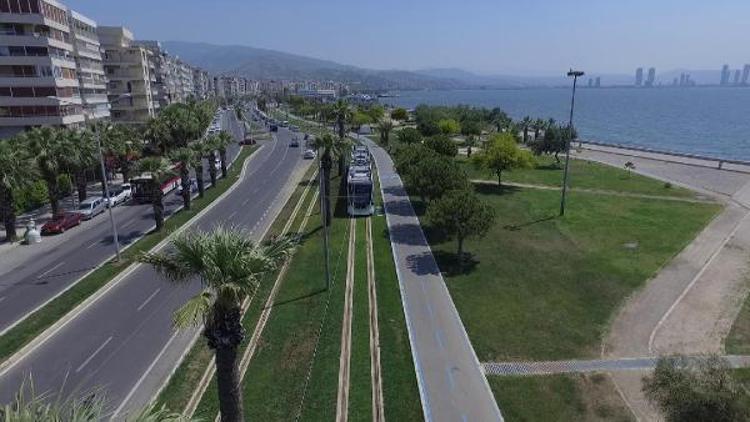 Tramvay güzergahındaki otobüs hatları yeniden düzenlendi