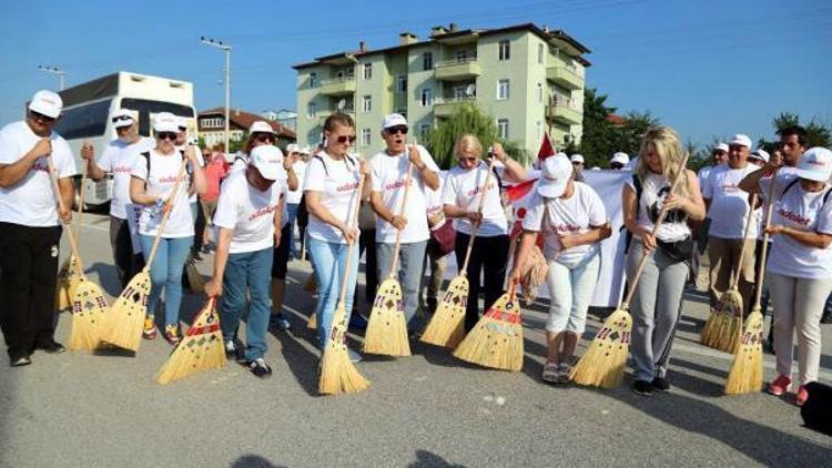 Kılıçdaroğlunun yürüyüşüne katılan Edirneliler, adaletsizliği süpürdü