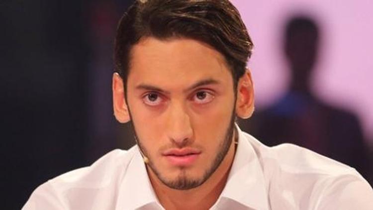 Hakan Çalhanoğlu pazartesi günü imzalıyor