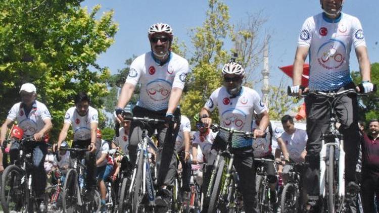 15 Temmuz Şehitleri için 1600 kilometre pedal çevirecekler