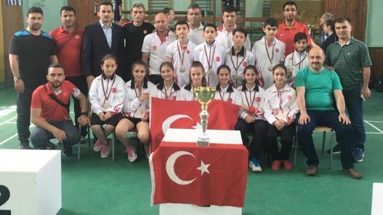 Türkiye Badminton Milli Takımı Balkan şampiyonu oldu