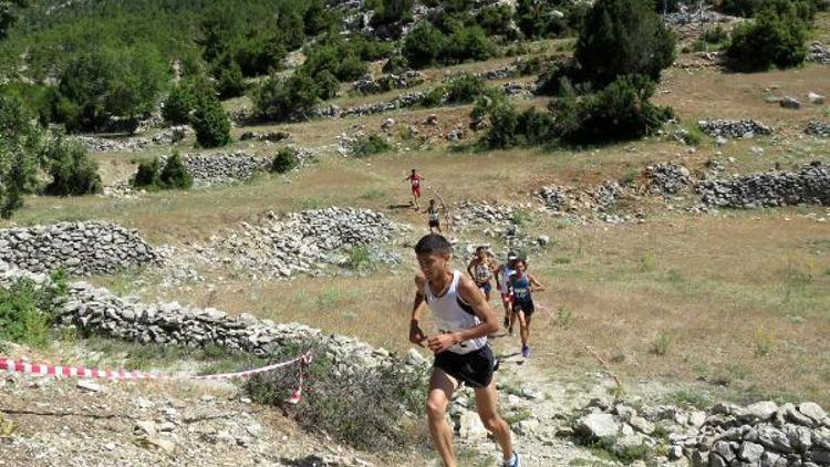 Aksekide Dağ Koşusuna 164 sporcu katıldı