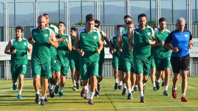 Bursaspor, sahaya eksik indi