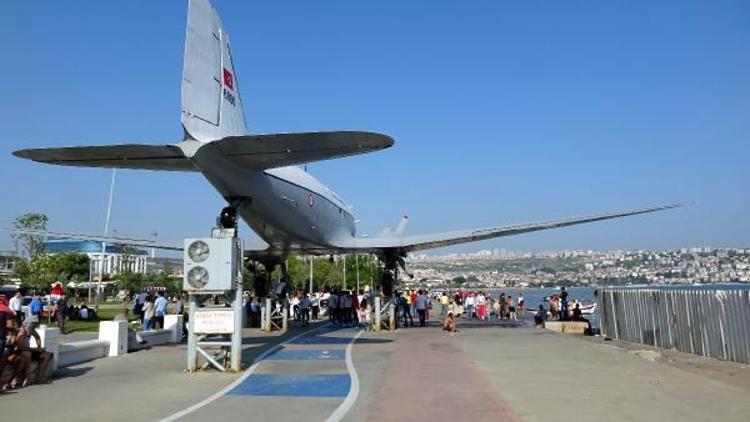 Artık o uçağın kanadı tramplen olarak kullanılmıyor