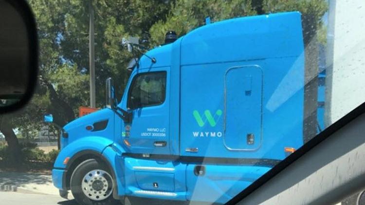 Googleın dev kamyonu ilk kez görüntülendi