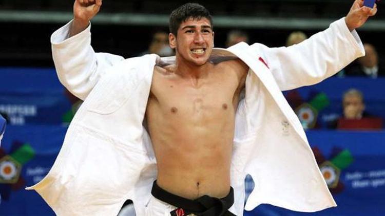 Manisalı Mert ümitler judoda Avrupada zirvede