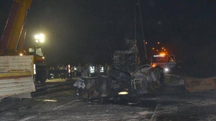 Denizlide TIR ile çarpışan LPG tankeri patladı: 3 ölü - ek fotoğraflar