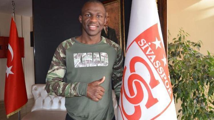 Sivassporun yeni golcüsü Koneden şampiyon mesajı