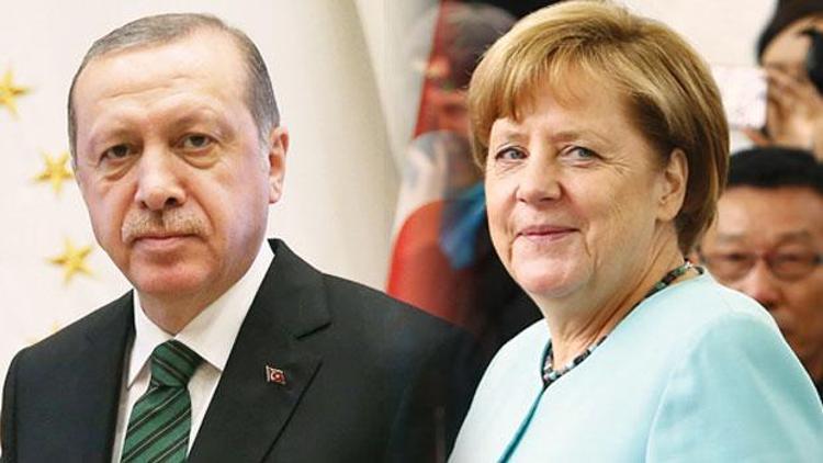 Erdoğan ile Merkel birbirine çok yakın