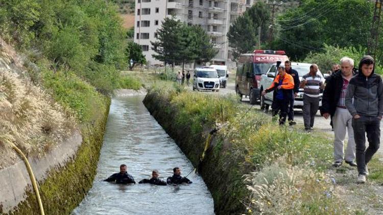 Otomobilin uçtuğu sulama kanalında 1 kişi kayıp (2)
