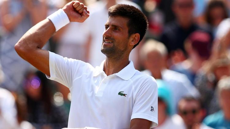 Novak Djokovic rahat turladı