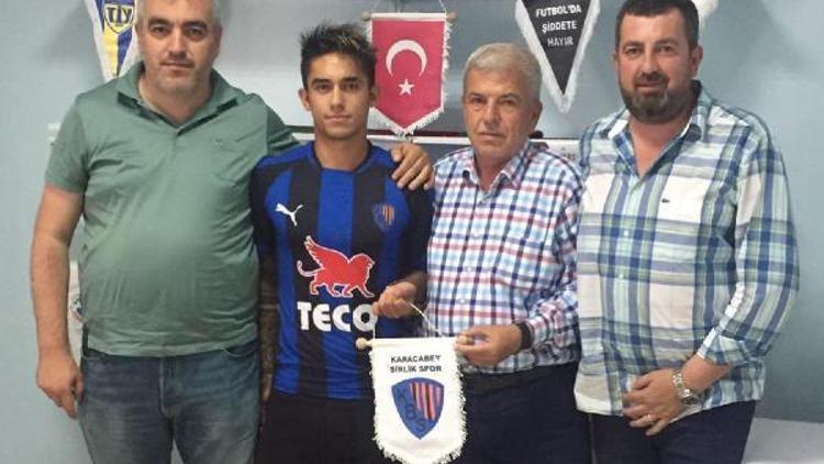 Karacabey Birlikspor Bünyaminle imzaladı